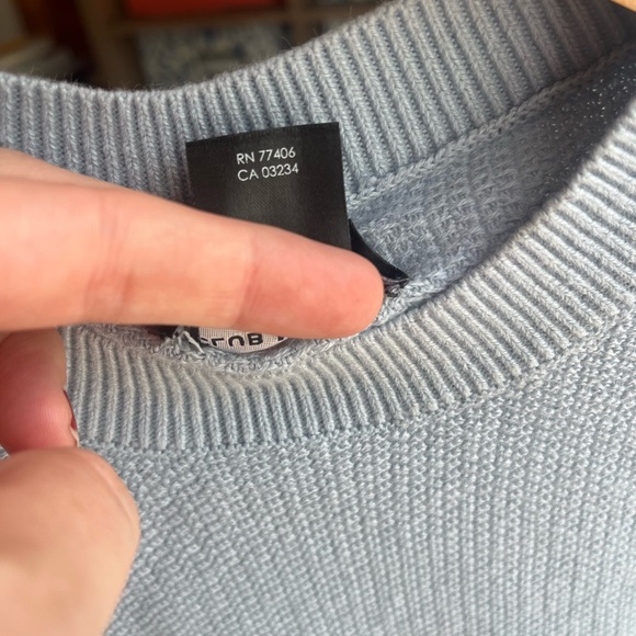Club Monaco cotton/wool baby blue sweater XS - Picture 4 of 6